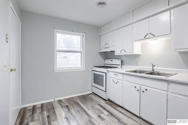 6157 & 6159 Hillsdale Avenue, Omaha, NE 68117