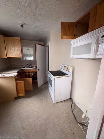 20083 Bradford Street, Detroit, MI 48205