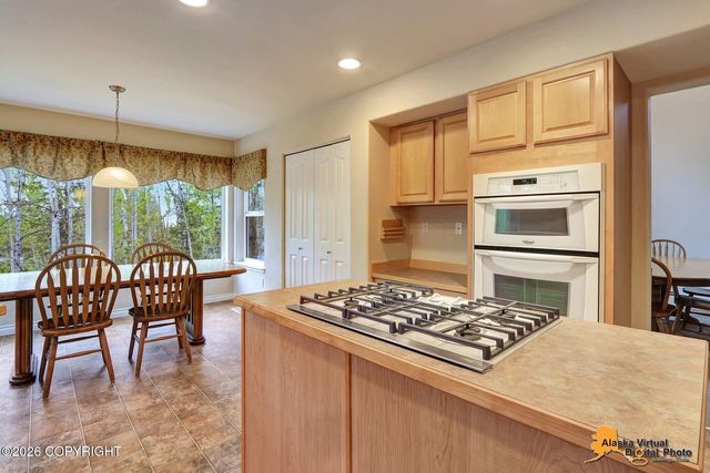 2804 W Discovery Loop, Wasilla, AK 99654