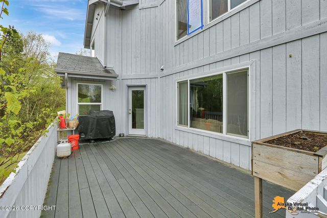 2804 W Discovery Loop, Wasilla, AK 99654
