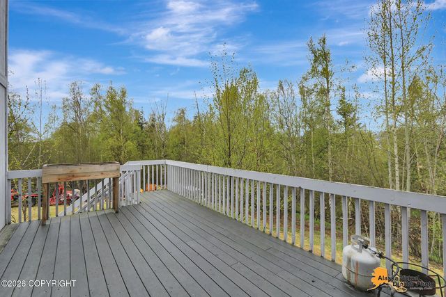 2804 W Discovery Loop, Wasilla, AK 99654