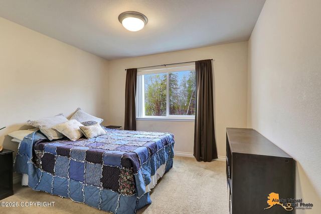 2804 W Discovery Loop, Wasilla, AK 99654