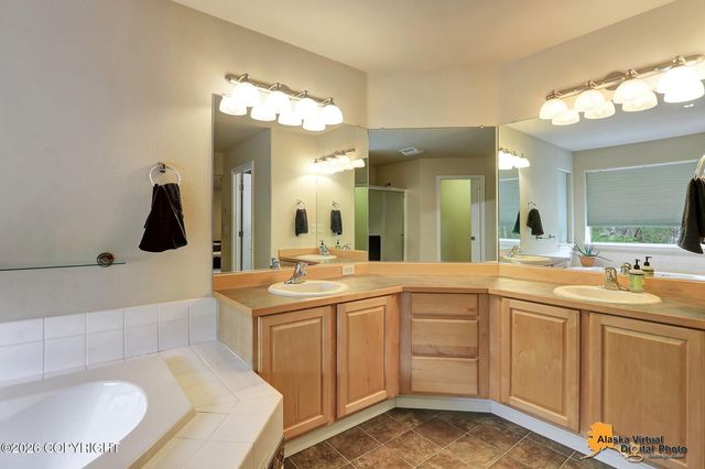 2804 W Discovery Loop, Wasilla, AK 99654