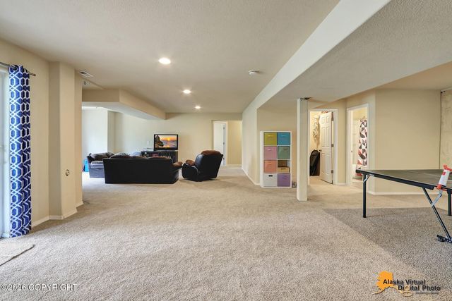 2804 W Discovery Loop, Wasilla, AK 99654
