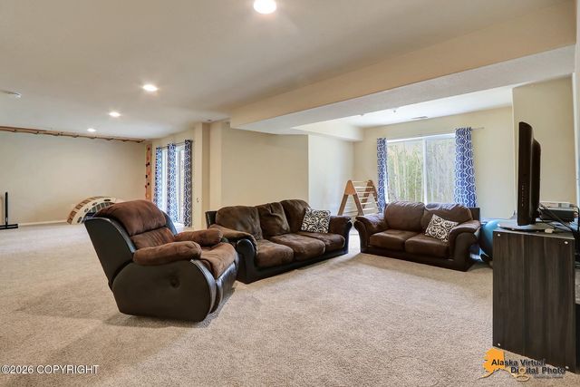 2804 W Discovery Loop, Wasilla, AK 99654