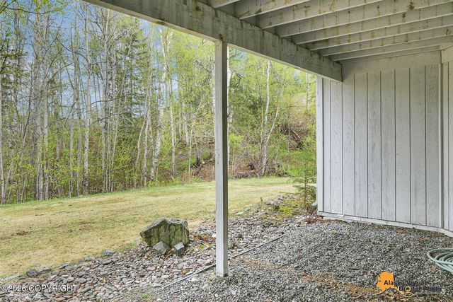 2804 W Discovery Loop, Wasilla, AK 99654