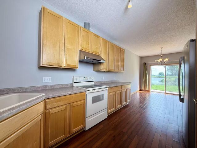 1842 111th Avenue NE, Blaine, MN 55449