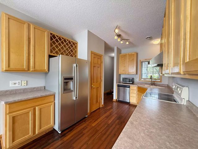 1842 111th Avenue NE, Blaine, MN 55449