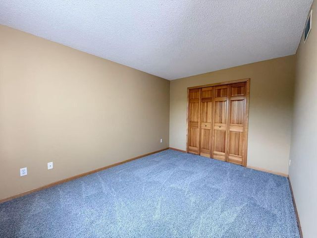 1842 111th Avenue NE, Blaine, MN 55449