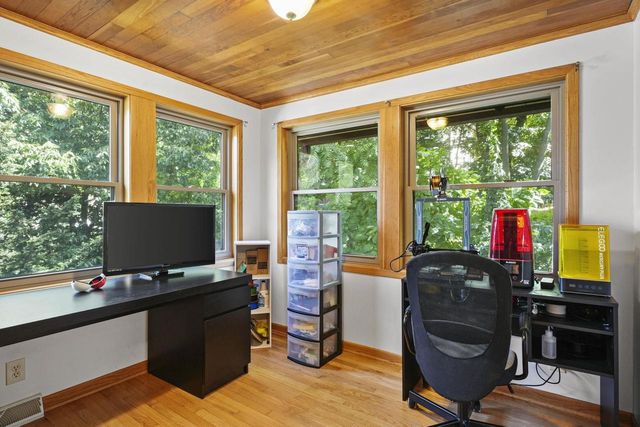 1925 Kendall Avenue, Madison, WI 53726