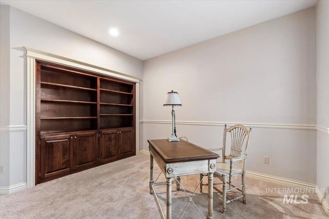 5280 N Lakemont Ln, Garden City, ID 83714