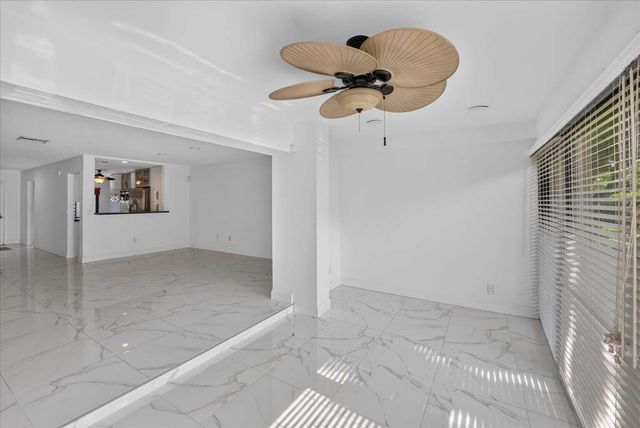 21682 Cypress Road 11d, Boca Raton, FL 33433
