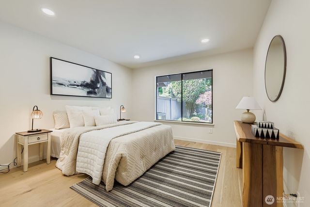 14208 NE 2nd Place, Bellevue, WA 98007