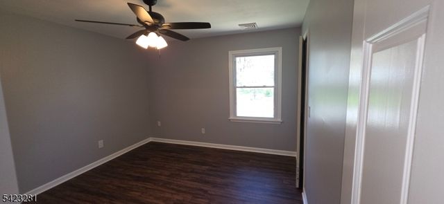 16 Abrams Rd, Holland Twp., NJ 08848