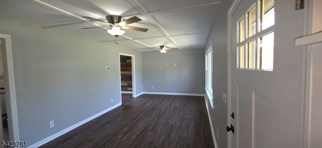 16 Abrams Rd, Holland Twp., NJ 08848