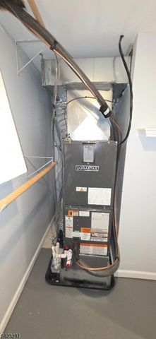 16 Abrams Rd, Holland Twp., NJ 08848