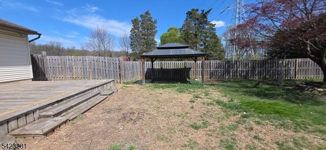 16 Abrams Rd, Holland Twp., NJ 08848