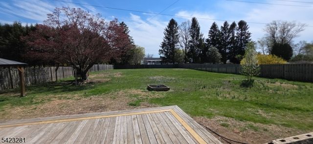 16 Abrams Rd, Holland Twp., NJ 08848