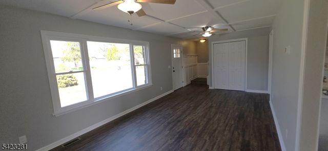 16 Abrams Rd, Holland Twp., NJ 08848