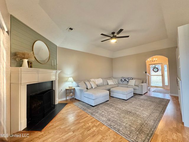 5608 Marlin Place, Olive Branch, MS 38654