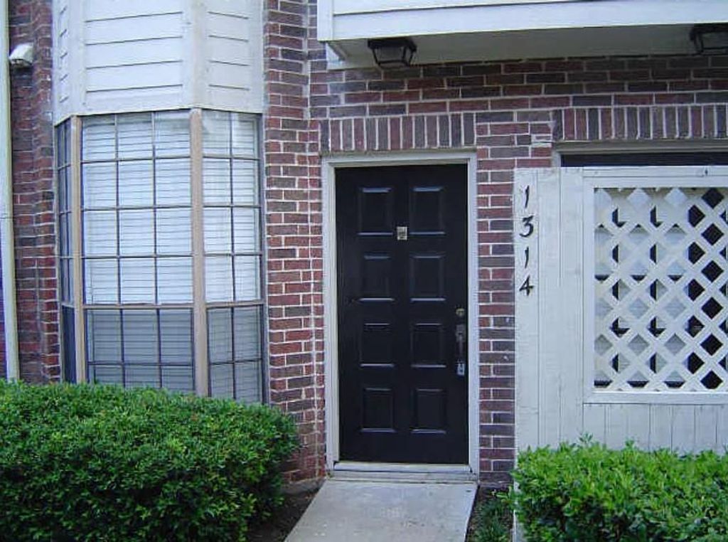 2121 El Paseo Street 1314, Houston, TX 77054