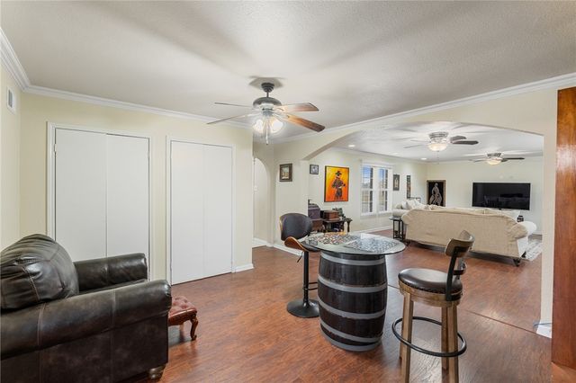 1776 Frio St, Corpus Christi, TX 78417