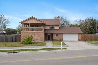 1776 Frio St, Corpus Christi, TX 78417