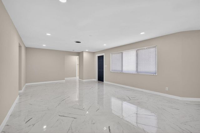 9361 SE Duncan Street, Hobe Sound, FL 33455