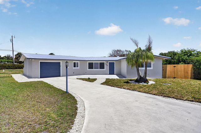 9361 SE Duncan Street, Hobe Sound, FL 33455