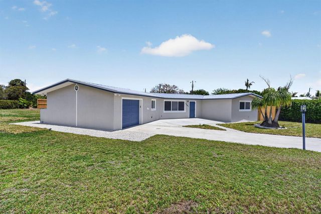 9361 SE Duncan Street, Hobe Sound, FL 33455