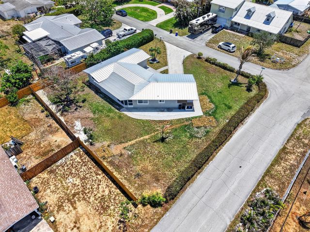 9361 SE Duncan Street, Hobe Sound, FL 33455