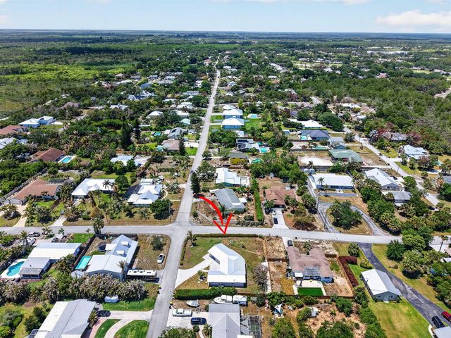 9361 SE Duncan Street, Hobe Sound, FL 33455