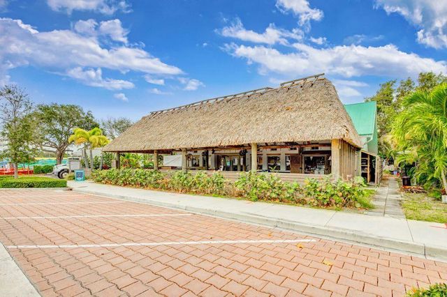9361 SE Duncan Street, Hobe Sound, FL 33455