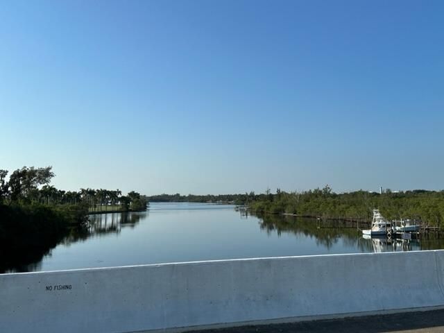 9361 SE Duncan Street, Hobe Sound, FL 33455