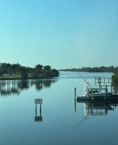 9361 SE Duncan Street, Hobe Sound, FL 33455