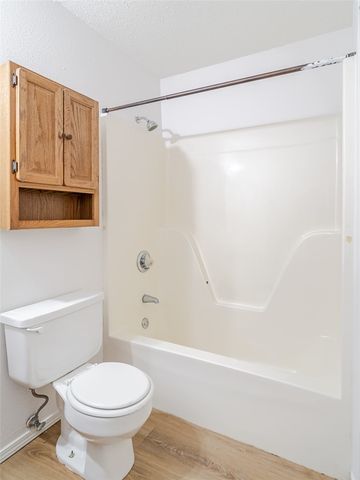 801 Glendale Lane, Rogers, AR 72758