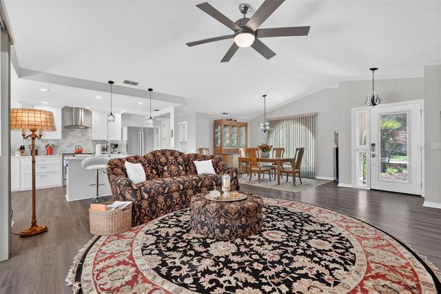 315 W BRITAIN STREET, Hernando, FL 34442
