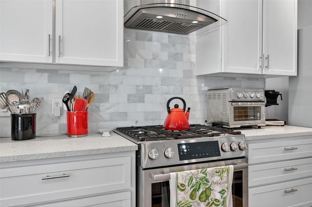 315 W BRITAIN STREET, Hernando, FL 34442