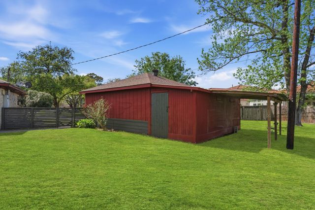 29038 Deadwood Lane, Shenandoah, TX 77381