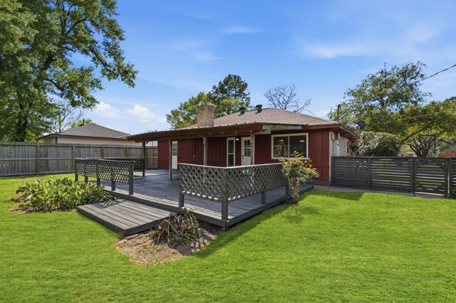 29038 Deadwood Lane, Shenandoah, TX 77381