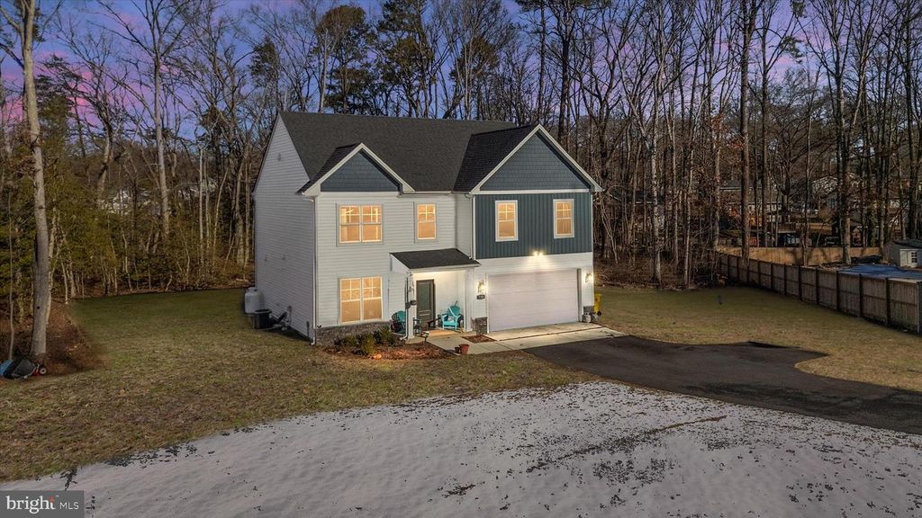 720 BRIDGE DR, Pasadena, MD 21122