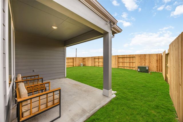 5208 Greengrass Willow Way, Houston, TX 77048