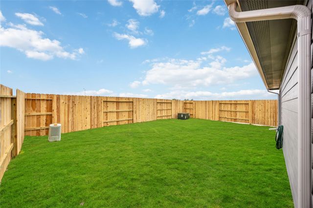 5208 Greengrass Willow Way, Houston, TX 77048