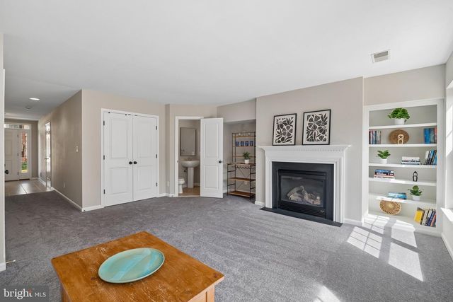 43255 SUNDERLEIGH SQ, Broadlands, VA 20148