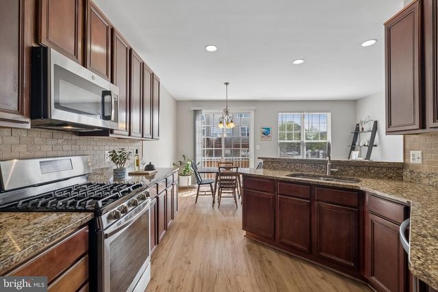 43255 SUNDERLEIGH SQ, Broadlands, VA 20148