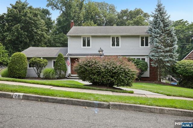 26 Almroth Drive, Wayne, NJ 07470