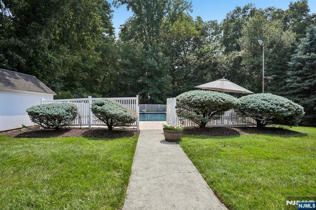 26 Almroth Drive, Wayne, NJ 07470