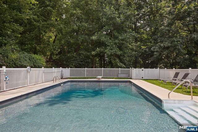 26 Almroth Drive, Wayne, NJ 07470