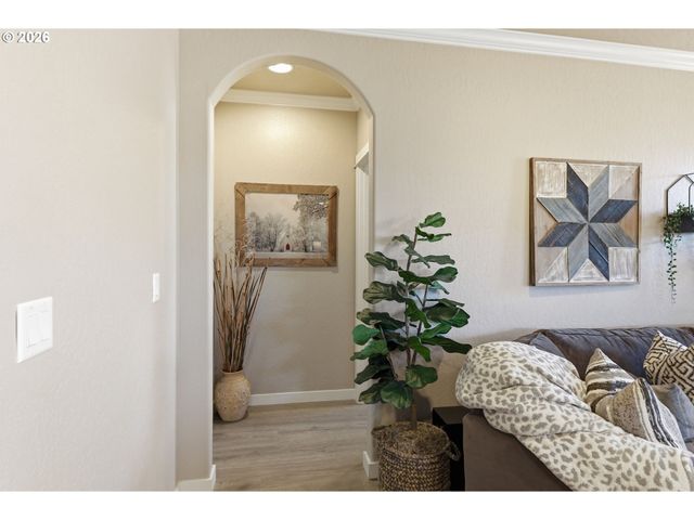 591 ARGON Ave, Eugene, OR 97404