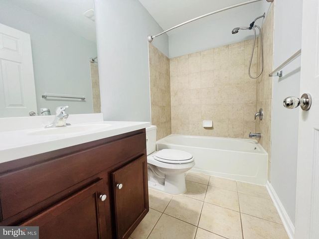 247 SILLS LN, Downingtown, PA 19335